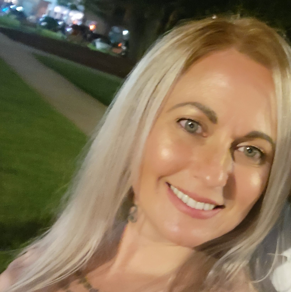 Meet your Posher, Angela